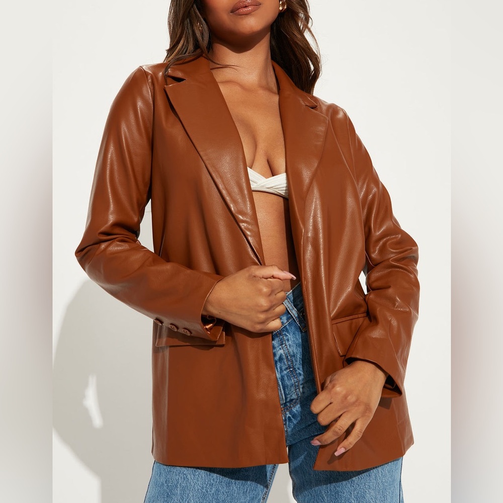 ⨠Faux Leather Blazer â Camel